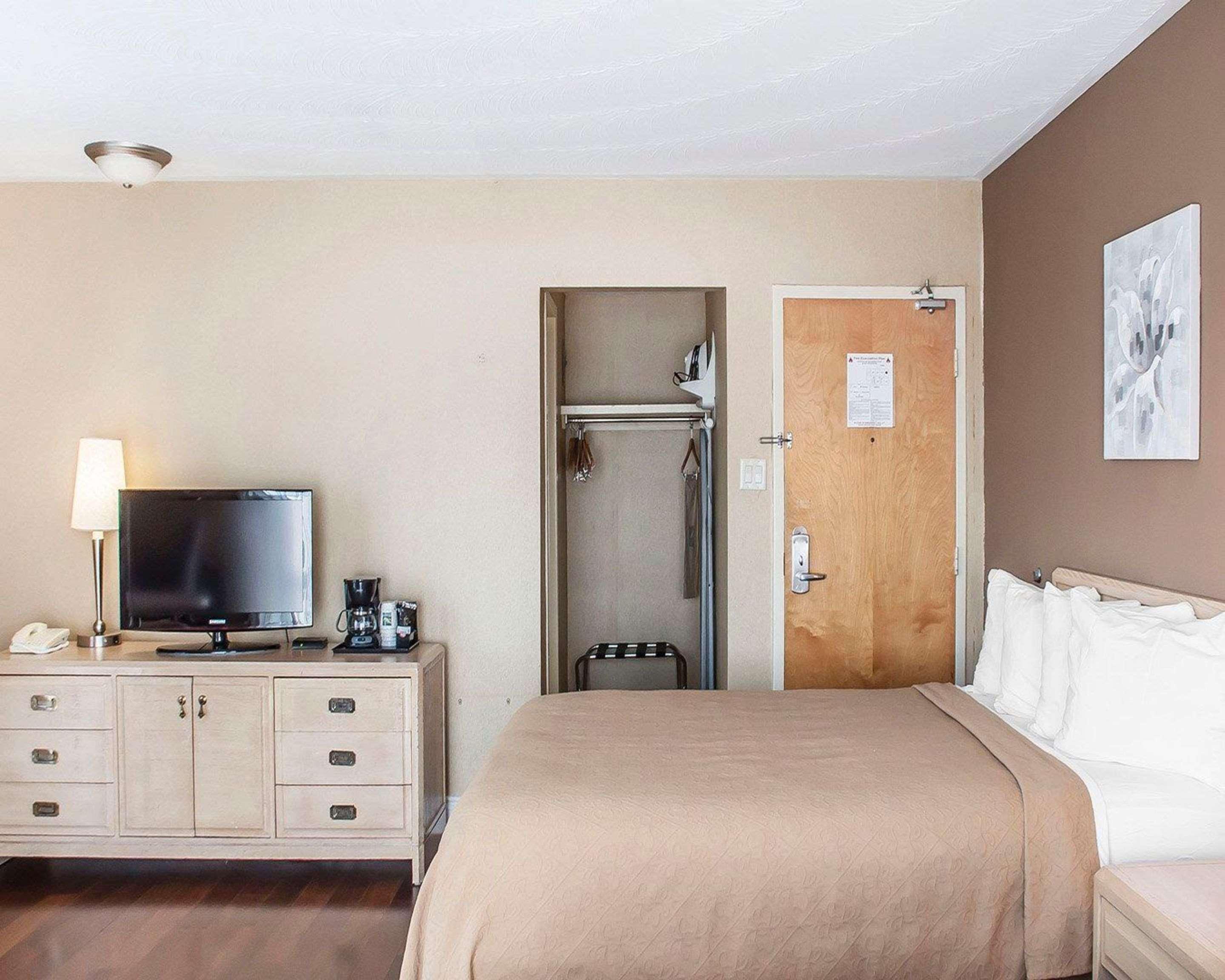 Quality Fallsview Cascade Hotel
