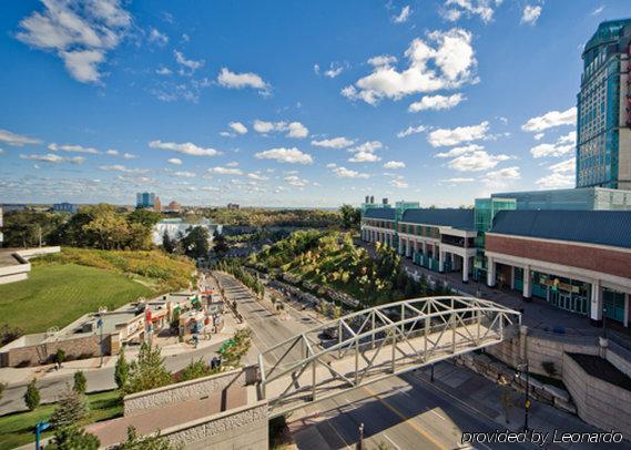 Hotel Quality Fallsview Cascade Niagara Falls
